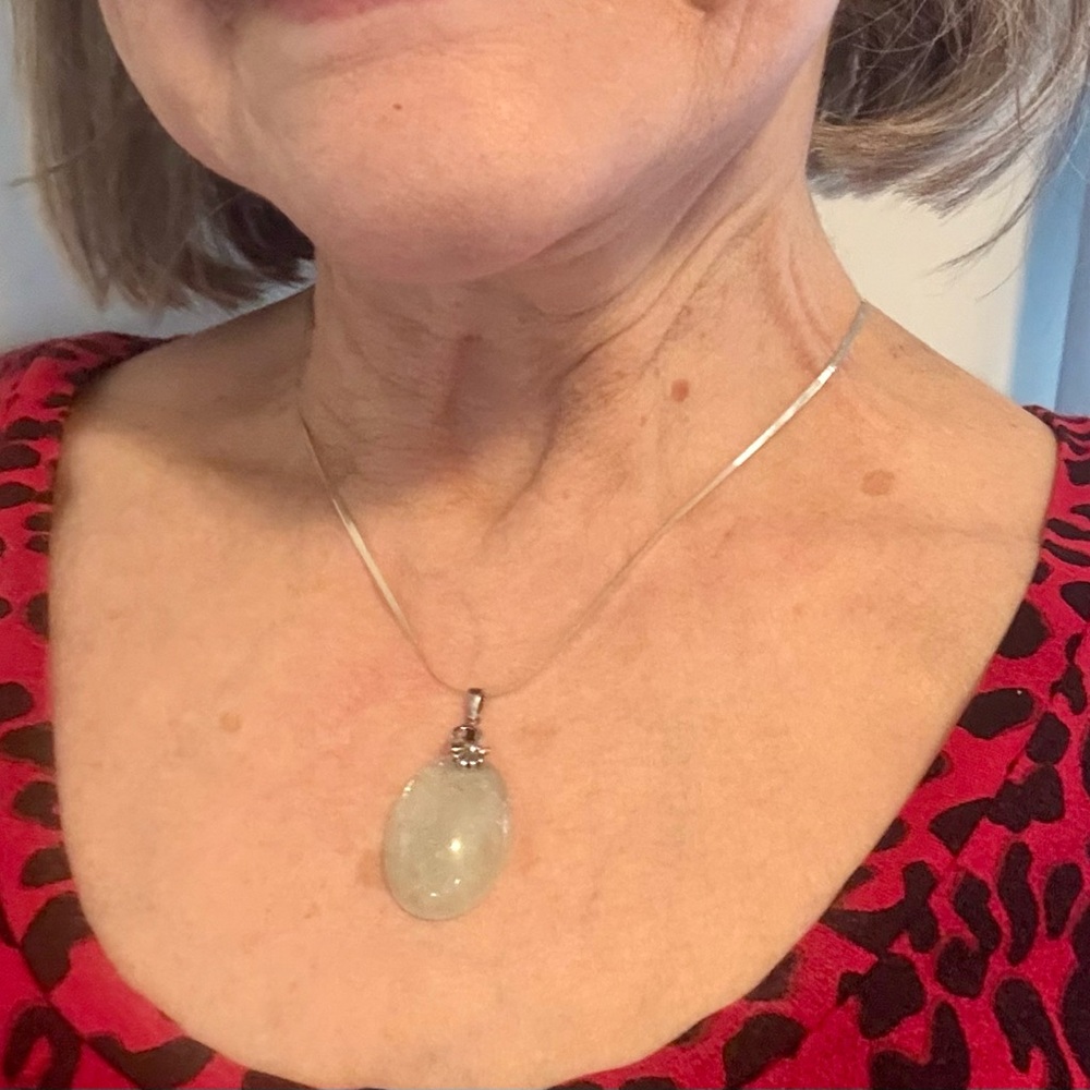 Elegant Pendant